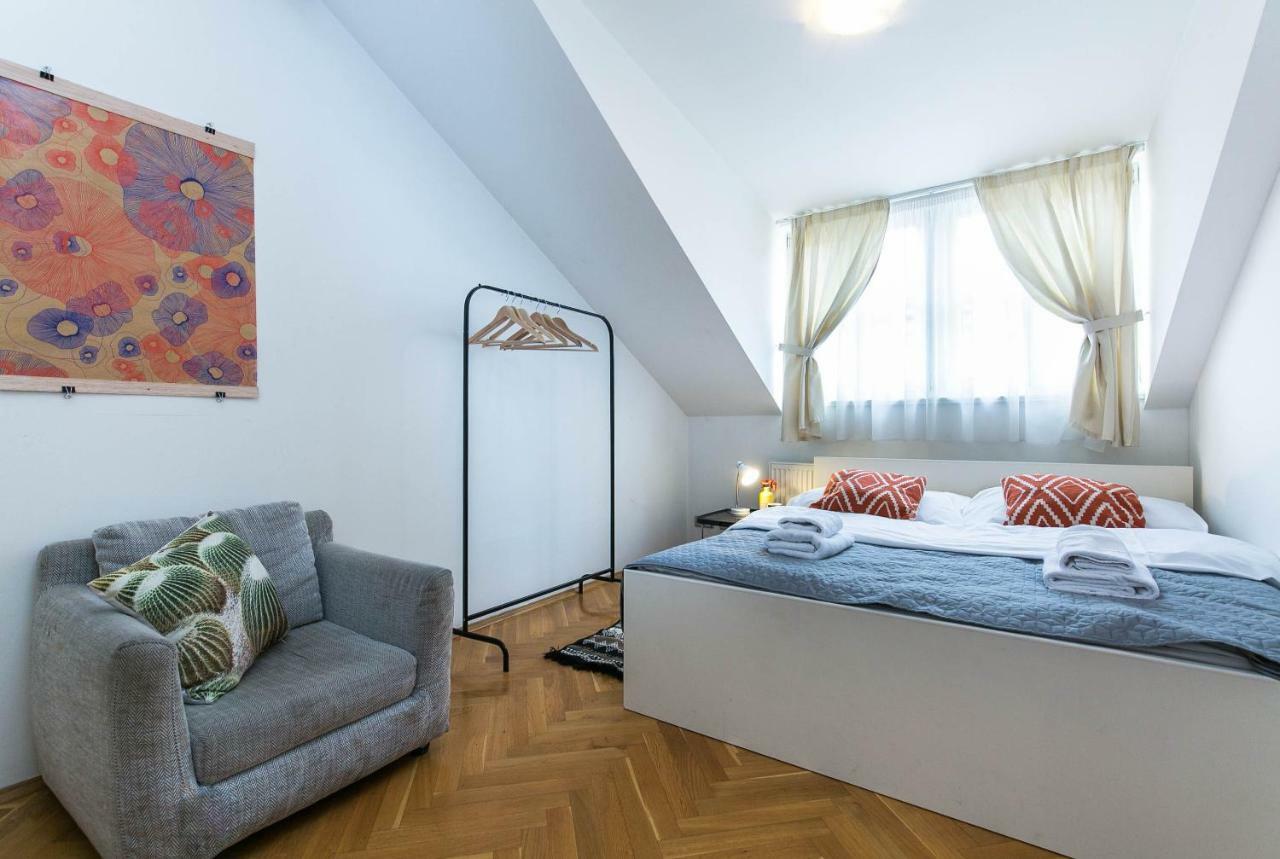 Art Apartments Prague II Bagian luar foto