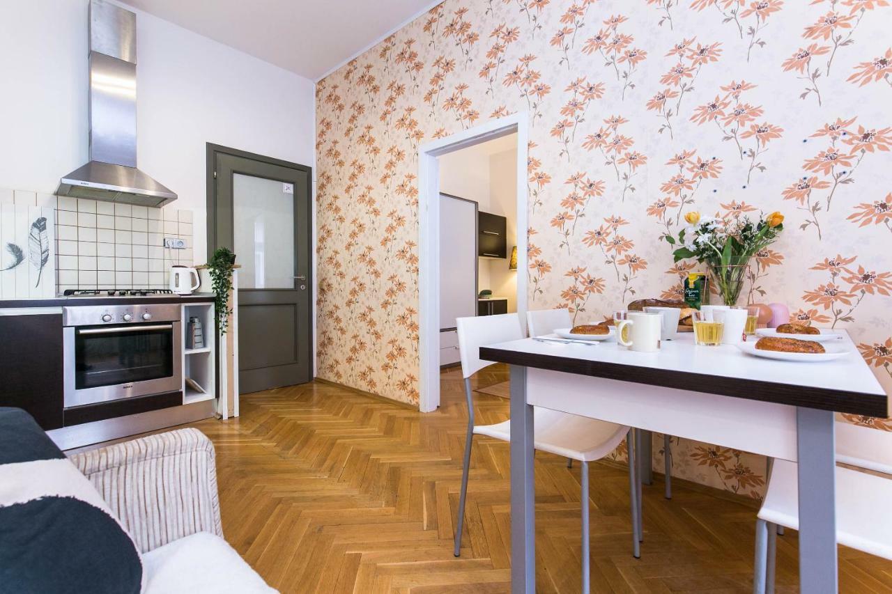 Art Apartments Prague II Bagian luar foto